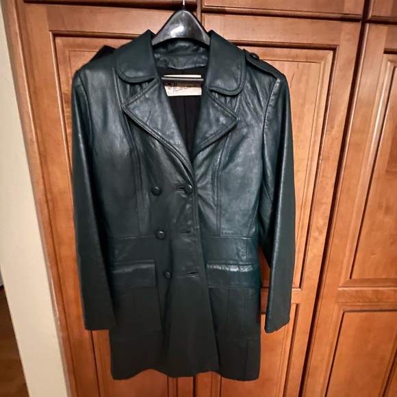 Leather coat- designer- Forrest green - Picture 1 of 7